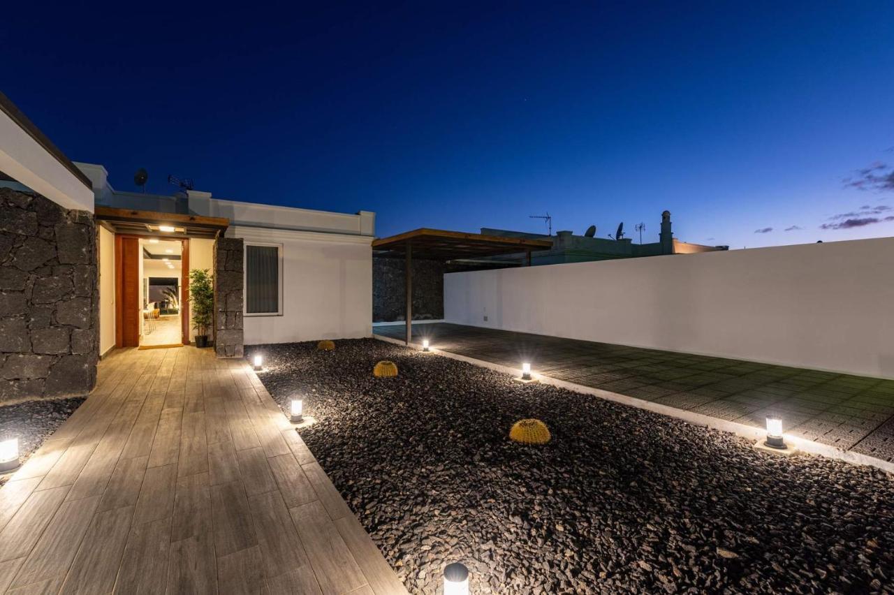 Villa Natalia By Villa Plus Playa Blanca  Bagian luar foto
